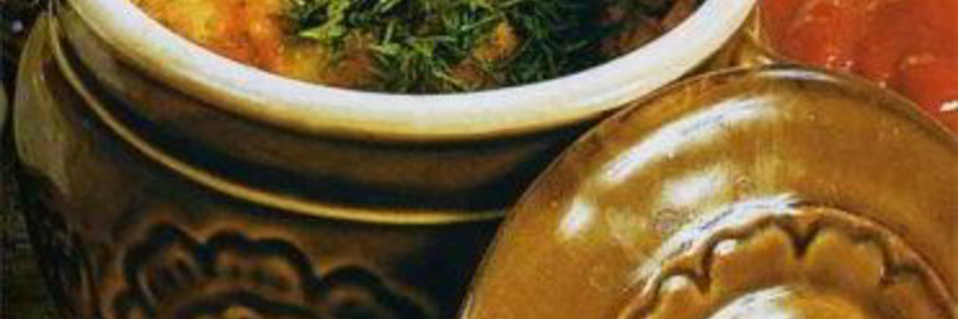 Жаркое из куриных потрошков в горшочках