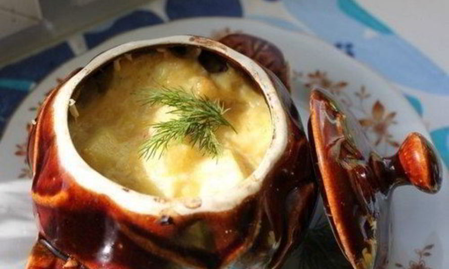 Рецепт жаркого из свинины и картофеля в горшочках