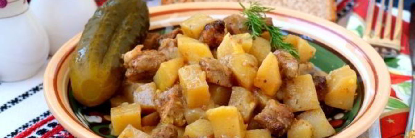 Жаркое из свинины в горшочках