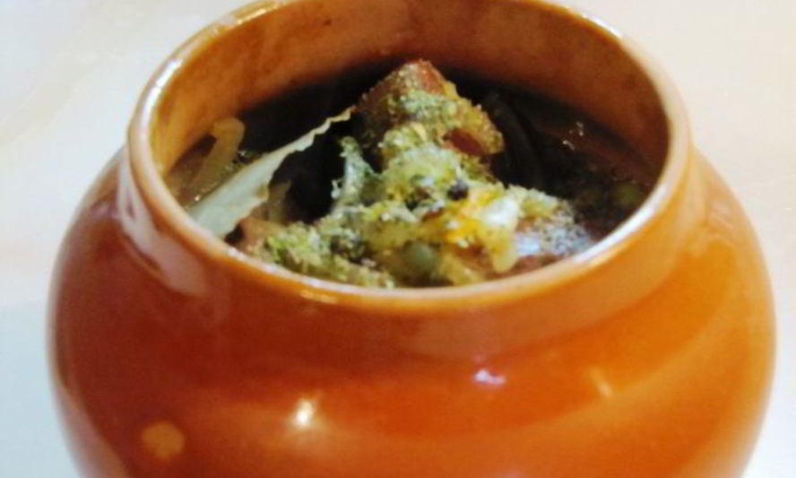 Рецепт жаркого с говядиной в горшочках по-домашнему