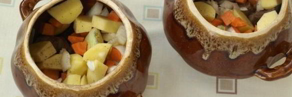 жаркое с мясом в горшочках
