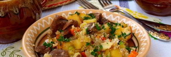 жаркое с мясом в горшочках