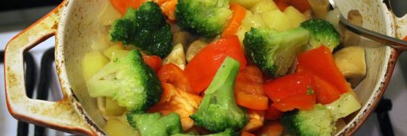 жаркое с языком и беконом под крышкой из слоеного теста сытый патрик