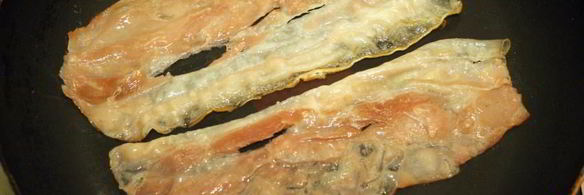 жаркое с языком и беконом под крышкой из слоеного теста сытый патрик