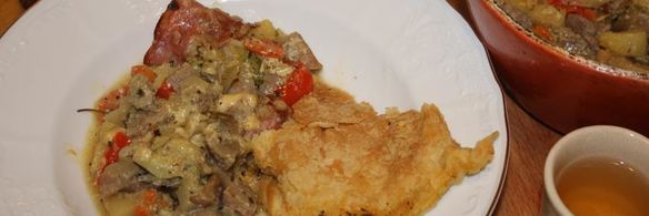 жаркое с языком и беконом под крышкой из слоеного теста сытый патрик