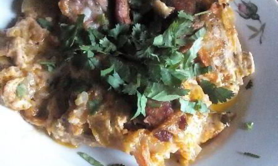 Рецепт жаркого телятины в духовке с солеными огурцами