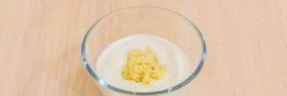 жаркое в горшочках под крышечкой из теста