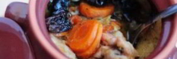 жаркое в горшочке из курицы с черносливом