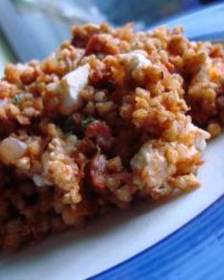 Гречка по-гречески с помидорами и брынзой