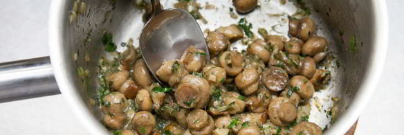 гречка с грибами и чесночными гренками