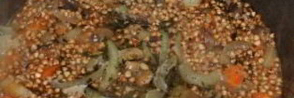 гречка с лисичками в казане