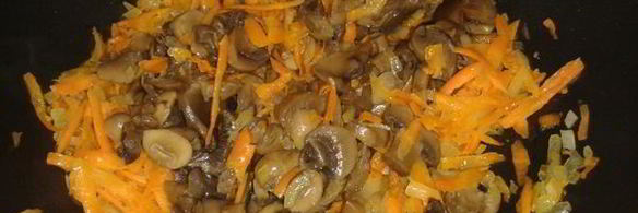 гречка с овощами и грибами в томатном соусе