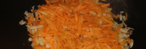 гречка с овощами и грибами в томатном соусе