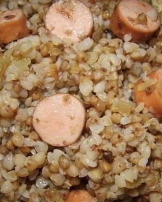 Гречка с сосиской в мультиварке