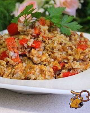 Гречневая каша с болгарским перцем и фаршем