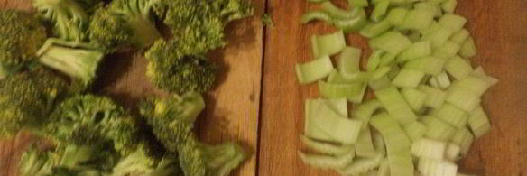 гречневая каша с брокколи, морковью и сельдереем