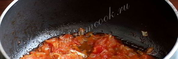 гречневая каша с луком и помидорами