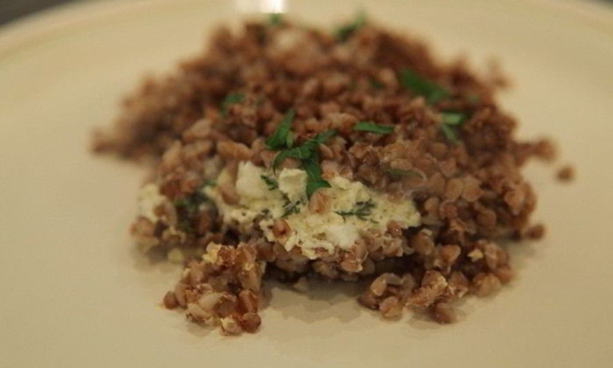 Рецепт гречневой каши, запеченной с творогом