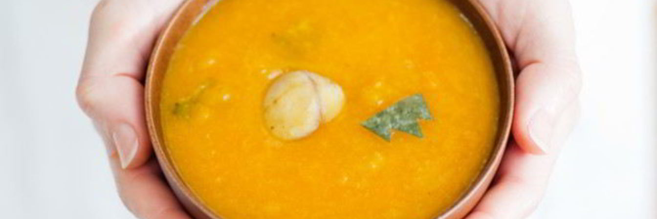 Каша из белого риса и желтой тыквы