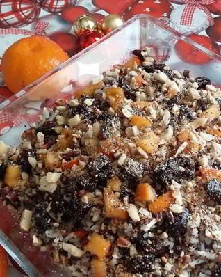 Кутья с рисом, маком, черносливом и курагой