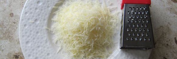 сытная злаковая каша с яйцом и беконом