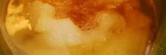 алкогольный коктейль с ананасами и шампанским