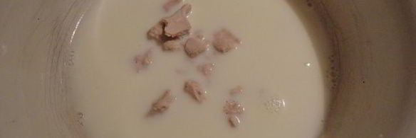 булочки-ссобойки с вишней и апельсиновым сиропом