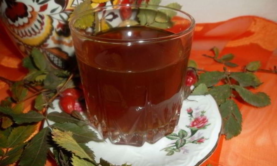 Рецепт чая из плодов шиповника с мелиссой