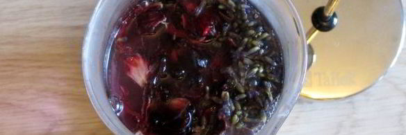 чай с каркаде и лавандой