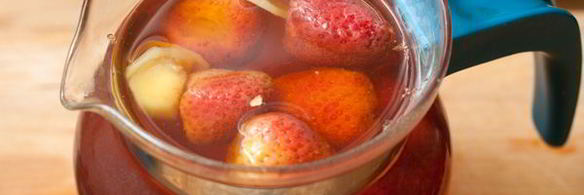 имбирный чай с клубникой