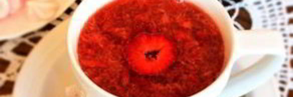 клубничный чай