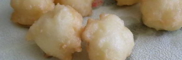 французские пышки с шоколадно-апельсиновым напитком