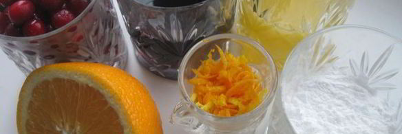 индейка, глазированная медом с клюквенным соусом и персиком в легком сиропе