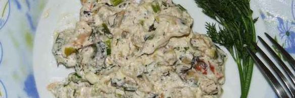 коктейль морской в сметане с зеленью