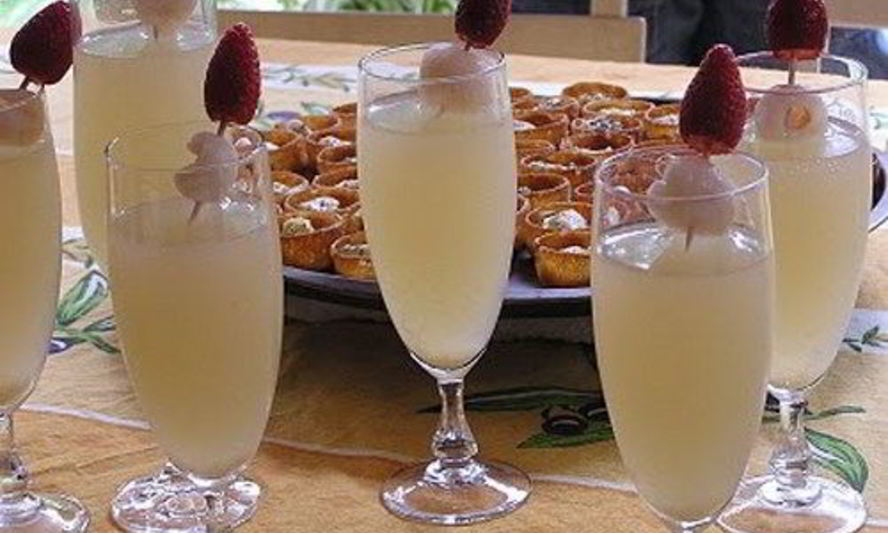 Рецепт коктейля с водкой, шампанским и имбирем