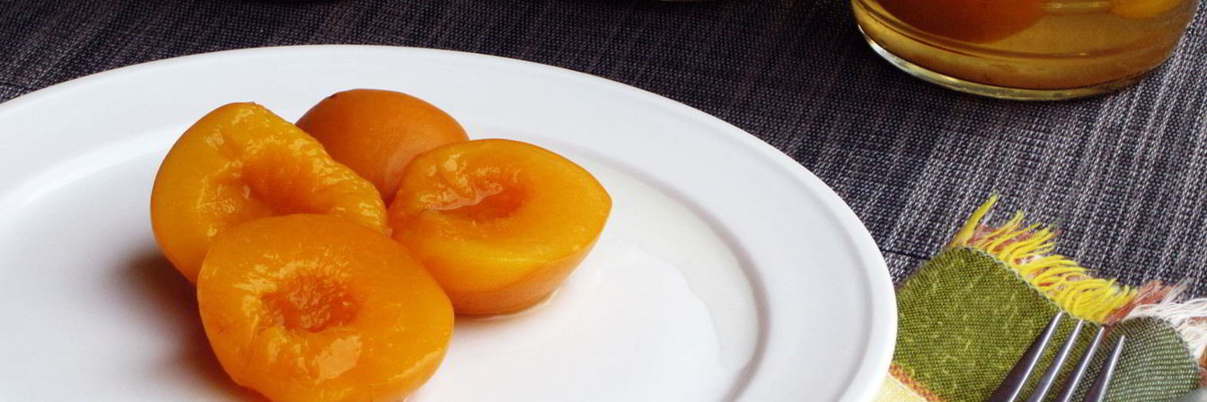 Персики в сиропе