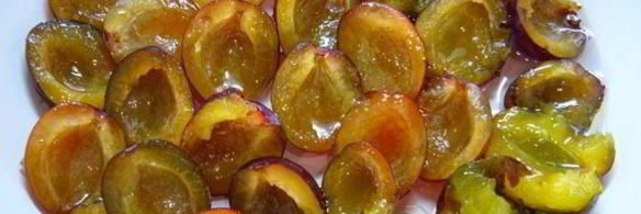 слива, замороженная в сахарном сиропе