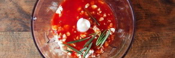 белковый смузи с томатами и хрустящими отрубями