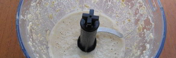 чернично-клубничный смузи с овсянкой и мороженым