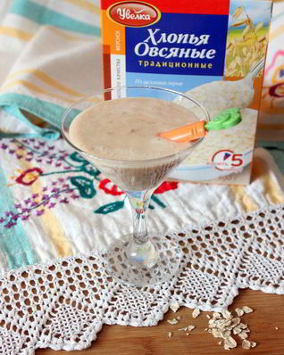 Смузи из фиников и овсяного молока