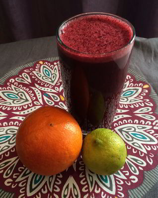 Смузи с черникой и бананом