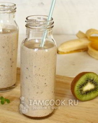 Смузи с киви, бананом и молоком