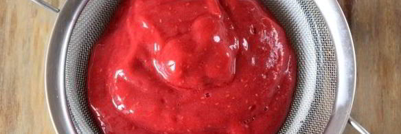 смузи с малиной и красным апельсином