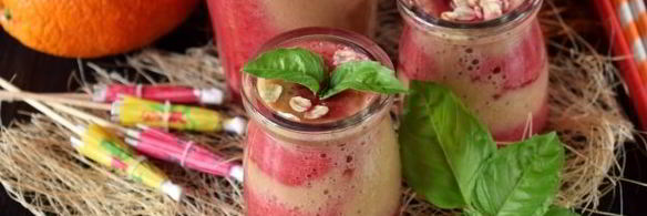 смузи с малиной и красным апельсином