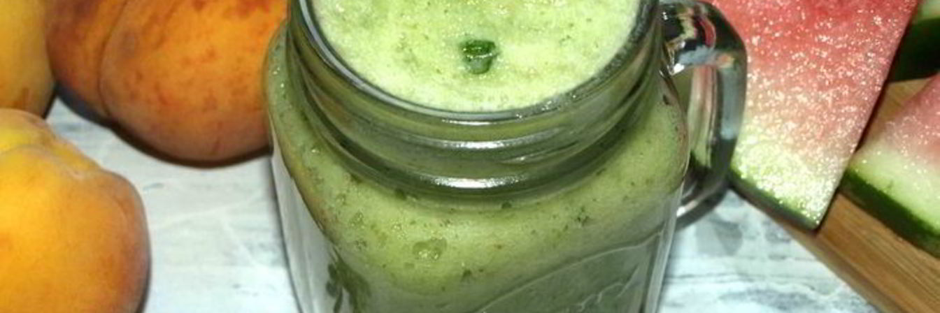 Яблочный смузи с кабачком и сельдереем