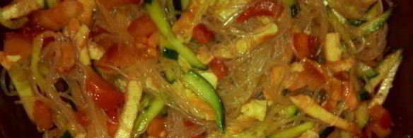 фунчоза по-корейски с омлетом