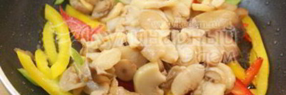 горячий салат с пармезаном