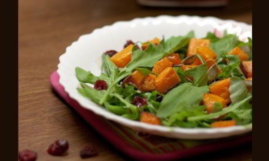 Рецепт итальянского салата с запеченной тыквой и рукколой