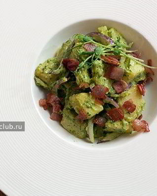 Картофельный салат с йогуртовым соусом