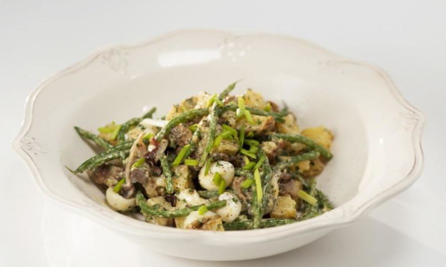 Рецепт картофельного салата с лимонно-горчичного заправкой